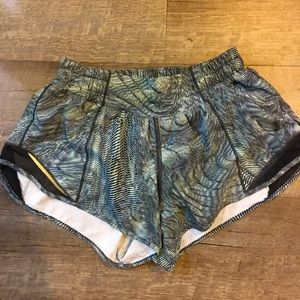 Lululemon Hotty Hot shorts